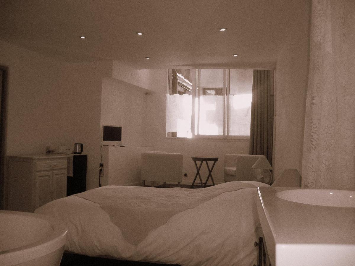 アヌシー レ フィラトゥリー シャンブル ドット Bed & Breakfast エクステリア 写真